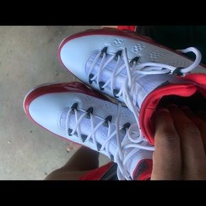 Retro 9 red